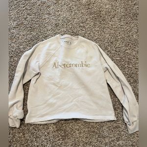 White Abercrombie sweatshirt